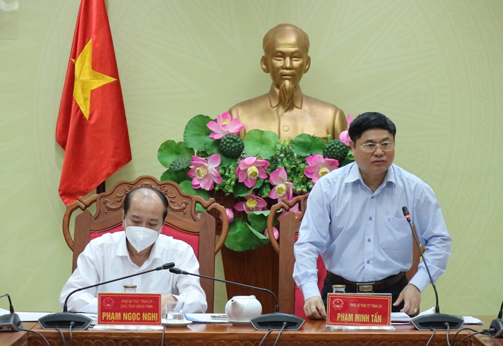 Họp công tác phòng, chống dịch COVID-19